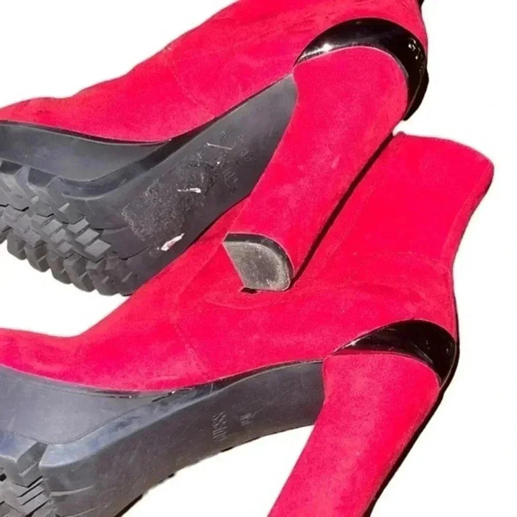 Guess Red Suede Boots - Picture 7 of 10